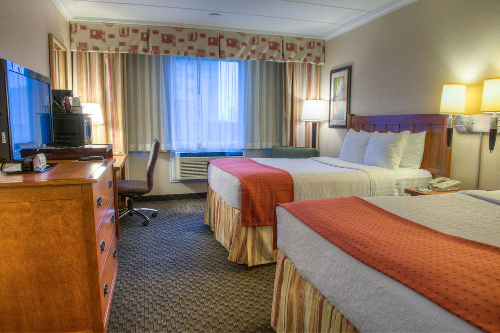 Four Points By Sheraton Windsor Downtown Esterno foto