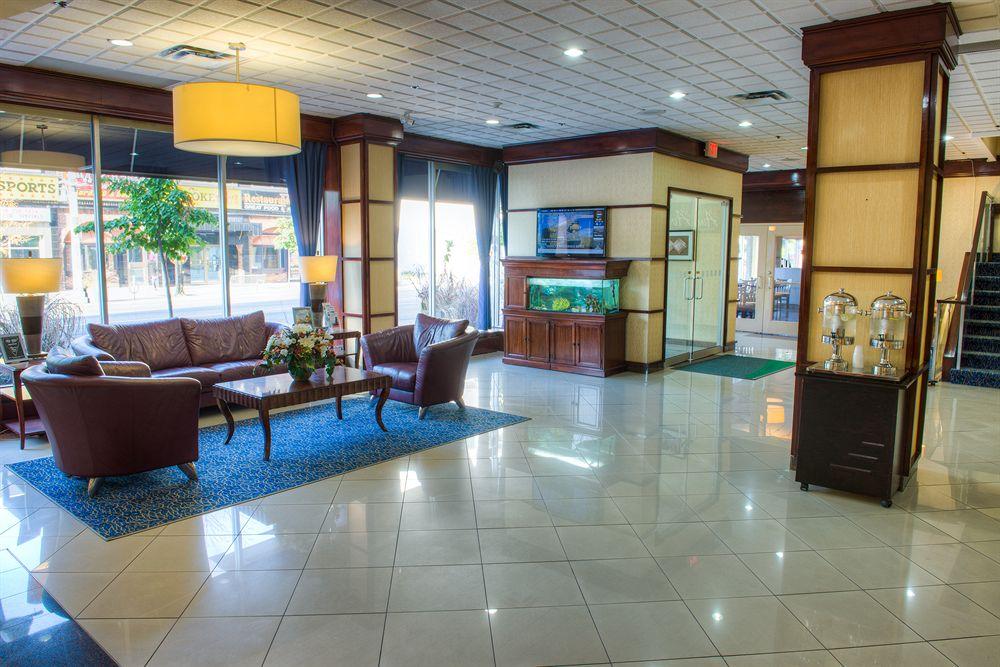 Four Points By Sheraton Windsor Downtown Esterno foto