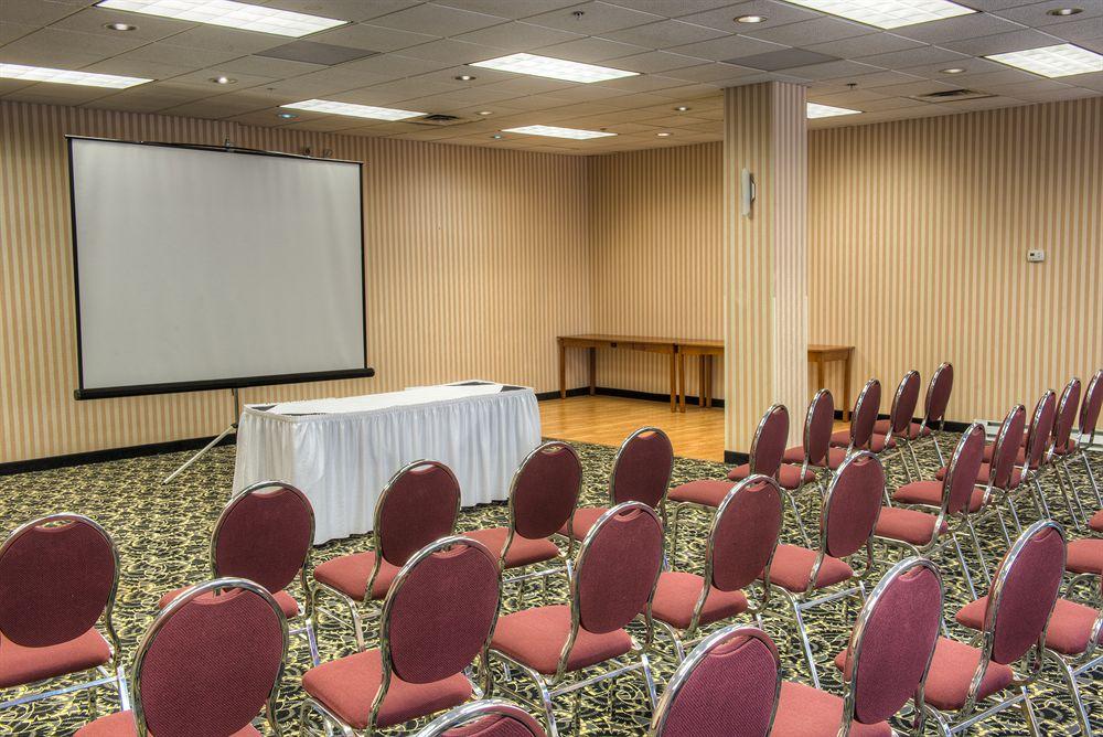 Four Points By Sheraton Windsor Downtown Esterno foto