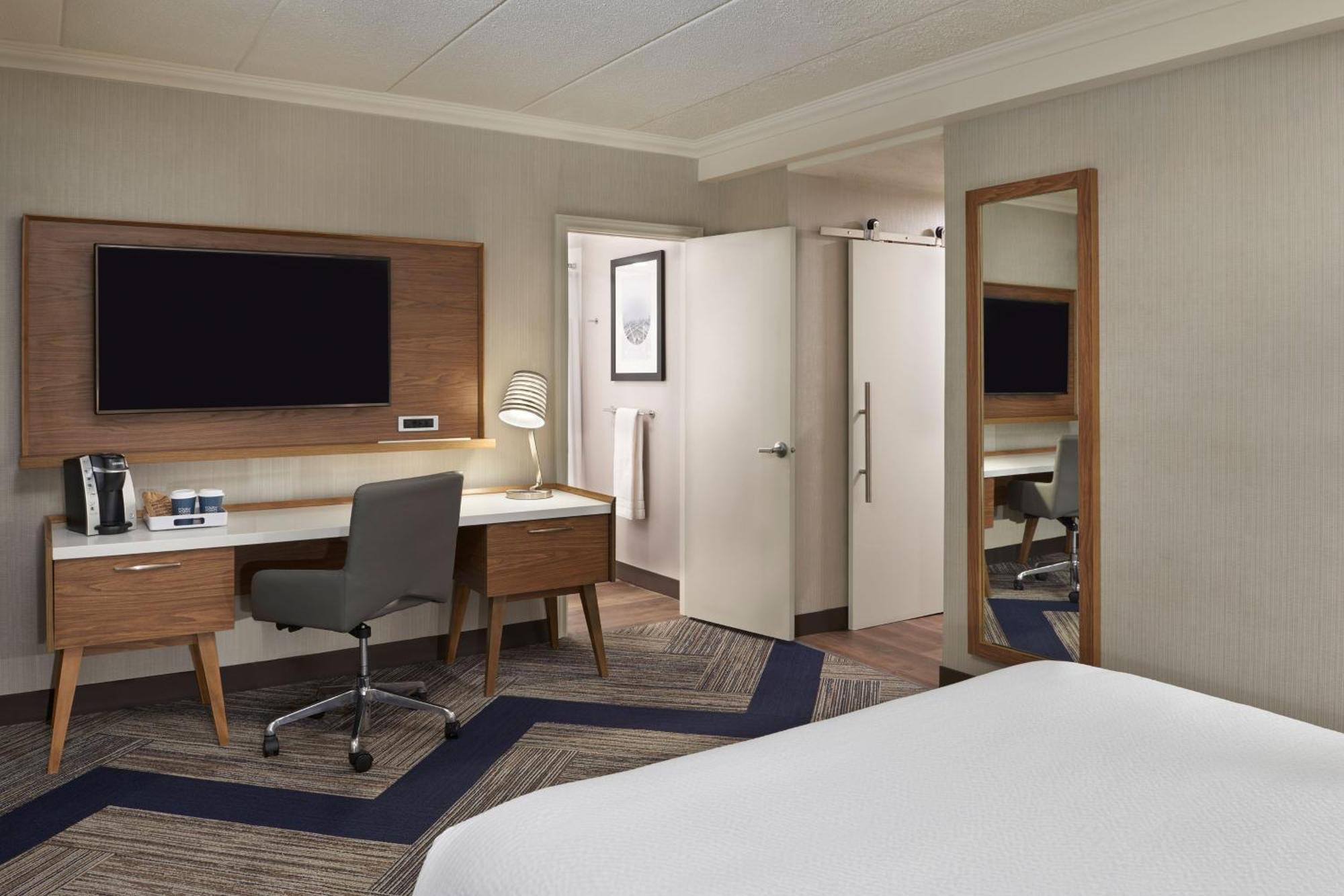 Four Points By Sheraton Windsor Downtown Esterno foto